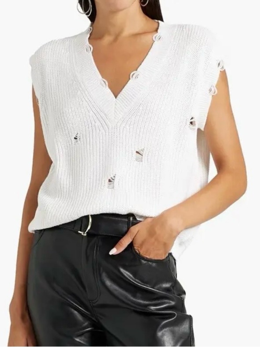 Autumn Cashmere Distressed V-Neck Sleeveless Sweater Vest in White XS